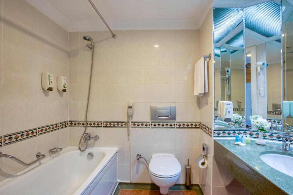Aqua Standard Sea View Room