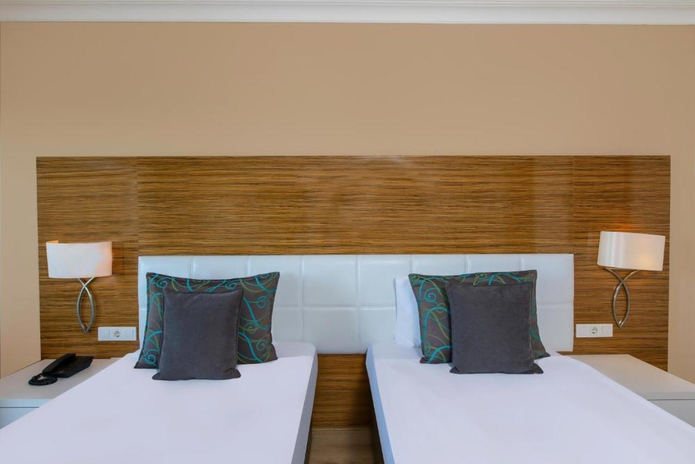 Aqua Standard Room at Asteria Family Resort Belek, photo 4